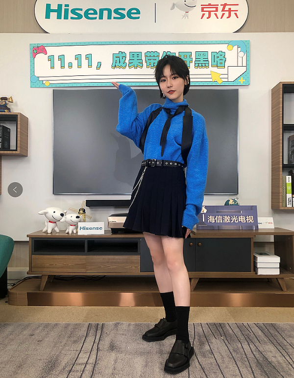 狗哥”成果约会海信电视开黑, 带火最潮上分“神器”