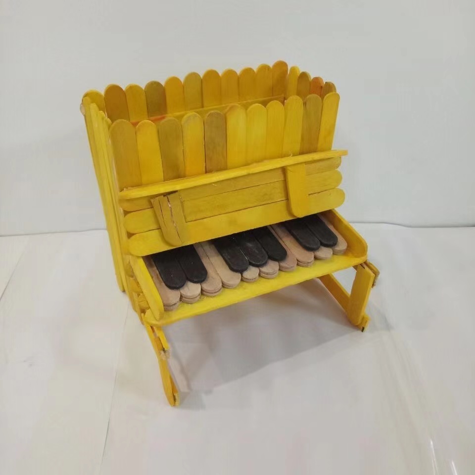 家长为幼儿园作业有多拼?全屋家电涂成油画艺术品