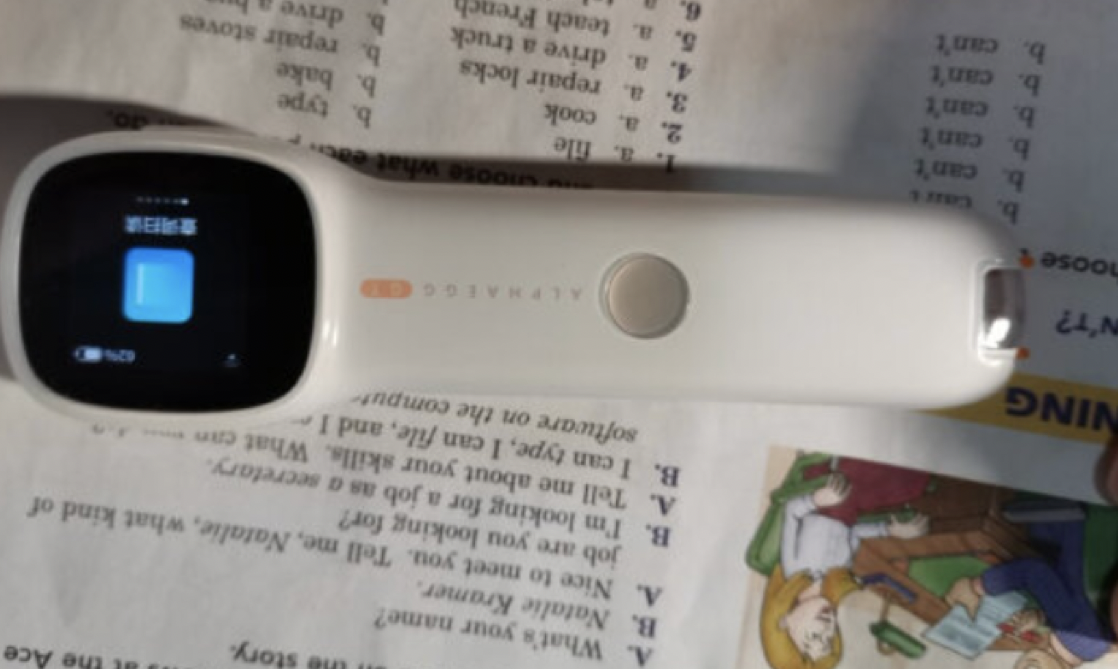 作为家长的你,有道词典笔3与阿尔法蛋Q3你会作何选择?